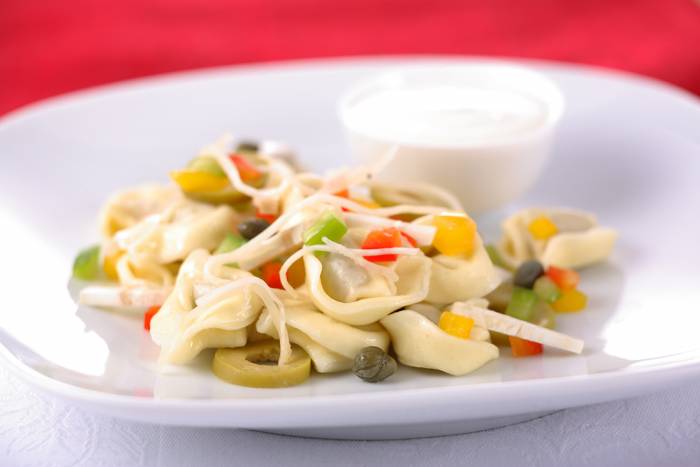 Ensalada fresca de tortellini