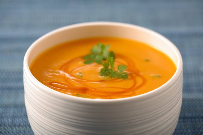 Sopa de zanahorias y naranja