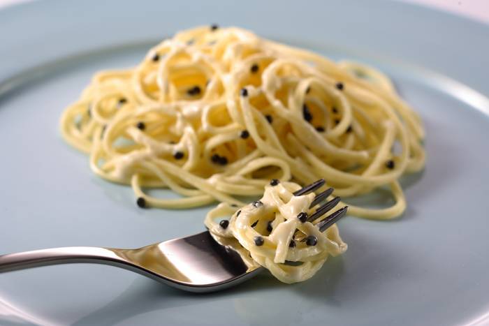 Espaguetis con caviar