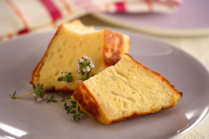 Budín de queso y cebolla