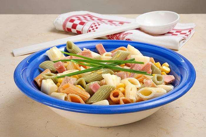 Ensalada de pasta con atún