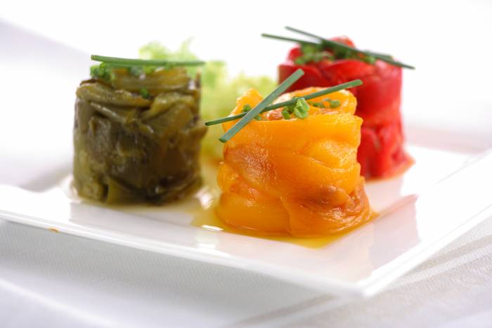 Copas de pimientos tricolor