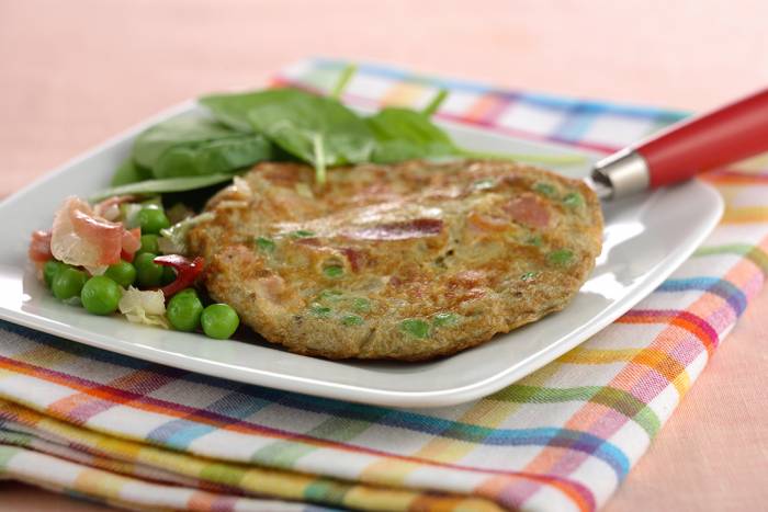 Tortilla de guisantes con jamón