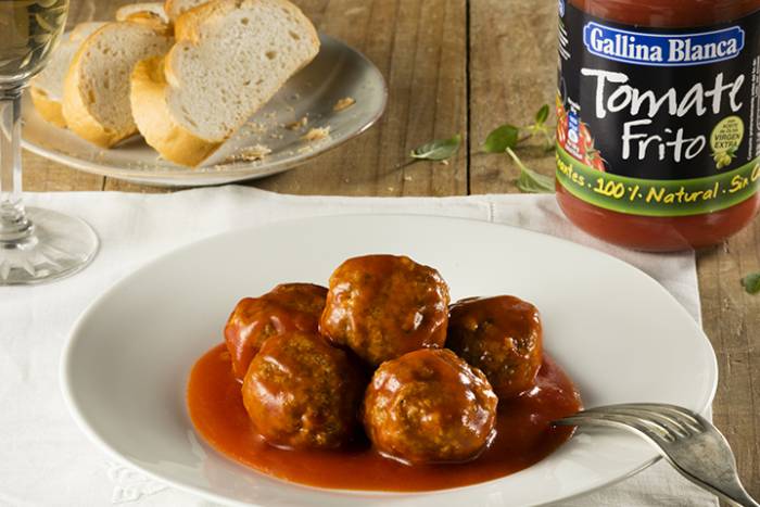 Albóndigas con Tomate Frito