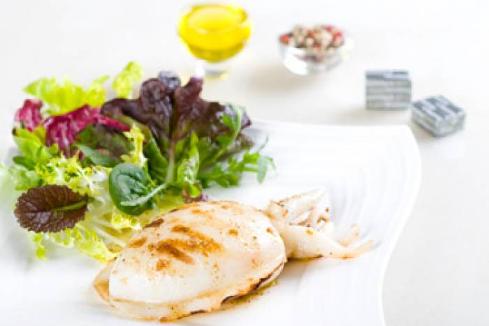 Sepia a la plancha con esencias de ajo y perejil