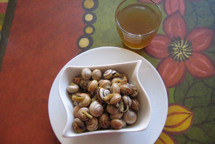 Caracoles, tapita de sevilla