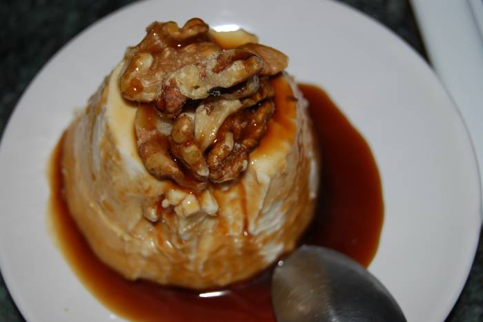 Cremoso de queso con reduccion de pedro ximenez