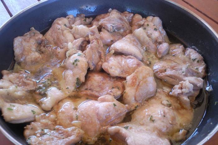 Churrasquitos de pollo en salsa