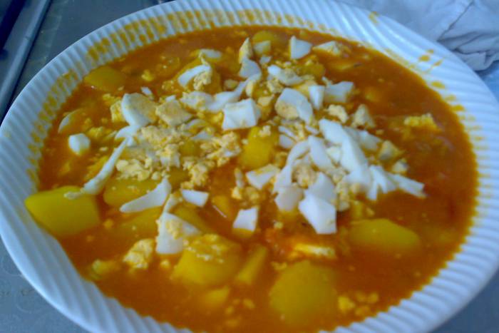 Papas guisadas a lo pobre