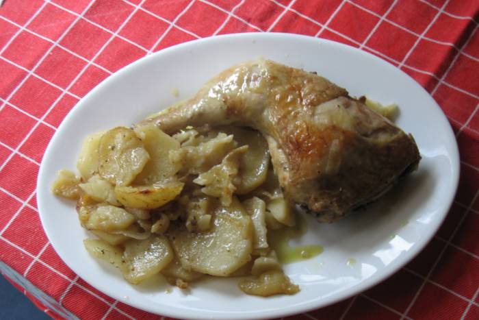 Muslos de pollo al horno sabrosos