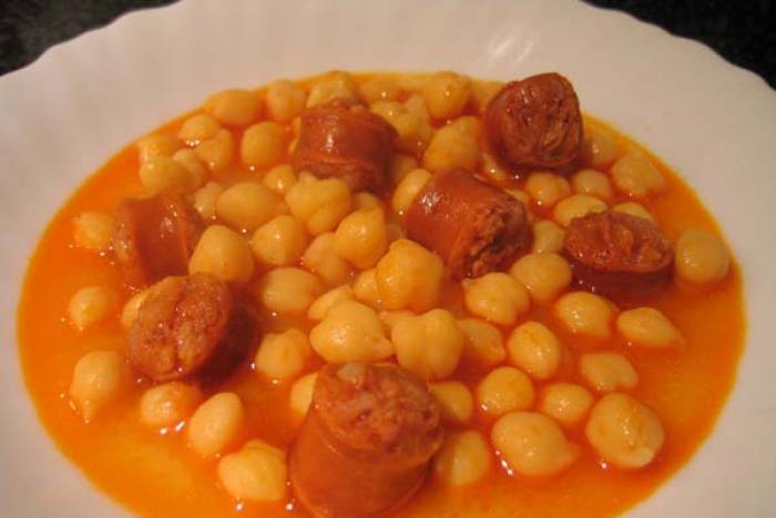 Garbanzos con chistorra