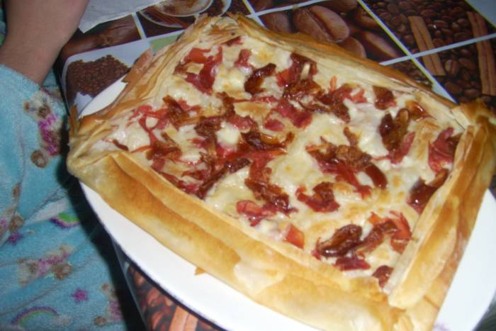 Masa filo rellena de queso, jamón y dátiles | Recetas Gallina Blanca