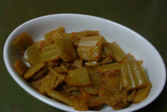 Cardo rehogado de dieta