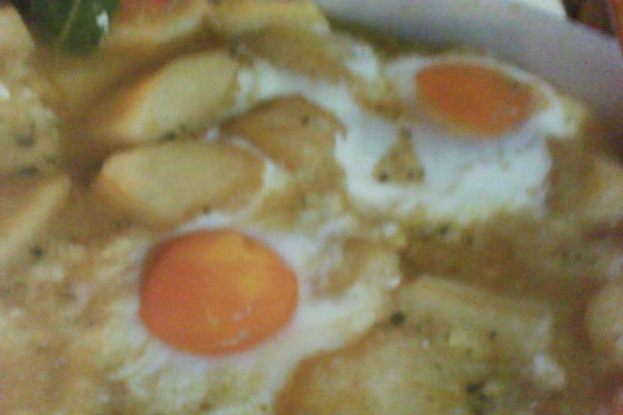 Patatas al horno con huevos