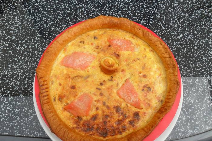 Tarta de puerro y salmón