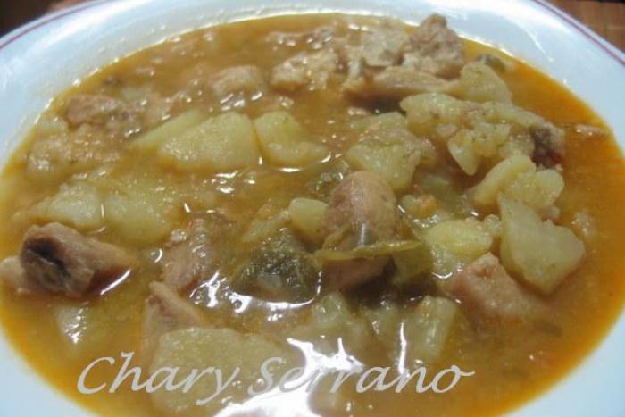 Patatas guisadas con pez espada