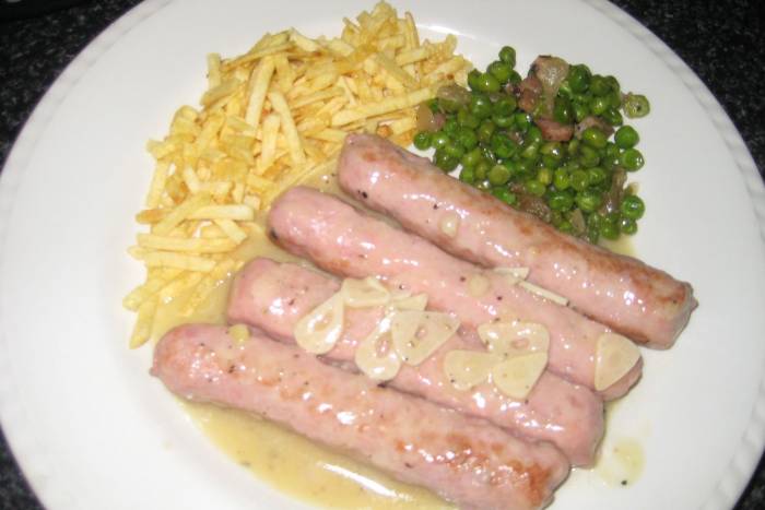 Salchichas al ajillo