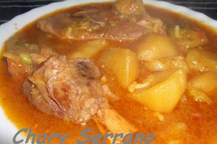 Estofado de cordero con patatas y arroz