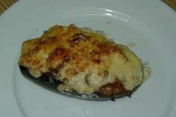 Berenjenas rellenas de carne y gratinadas