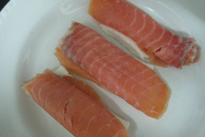 Salmón ahumado con queso fresco