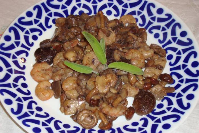 Setas salteadas con gambas