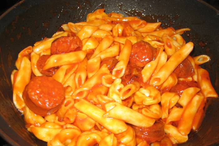 Macarrones con chorizo