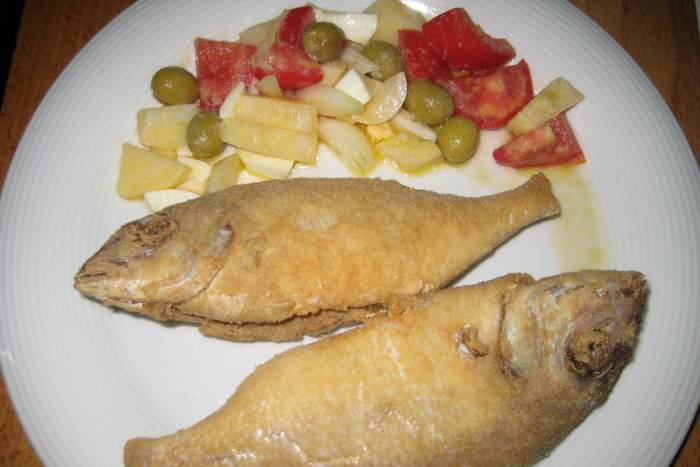 Brecas fritas con aliño fresquito