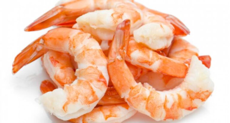 Aprovecha las colas de gamba y langostino y las cabezas y espinas de pescados para caldos