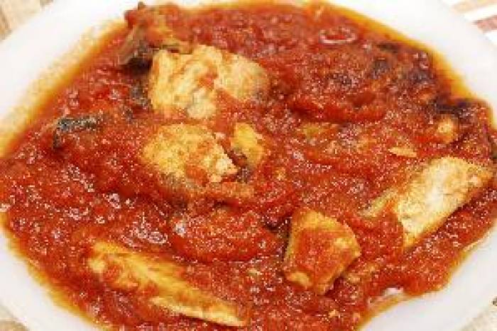 Emperador con tomate