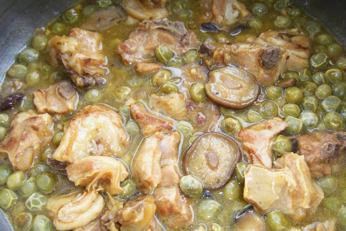 Guisantes con cordero