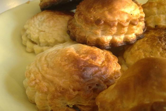 Bocados de queso en hojaldre