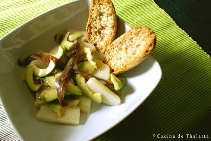 Ensalada de patata y aguacate