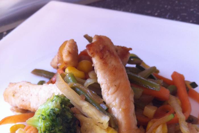 Pollo con verduras estilo chino