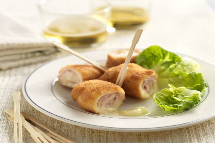 Rollitos de pollo con jamón y queso