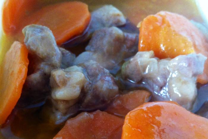 Estofado de cerdo con zanahorias