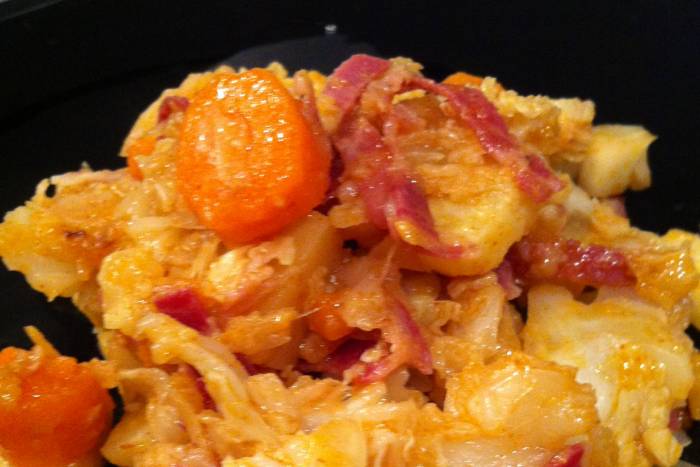 Repollo con jamón rehogado