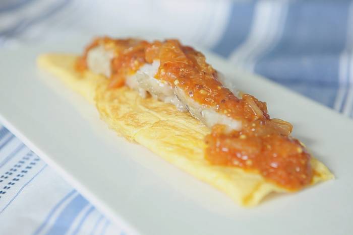 Tortilla de bacalao con tomate