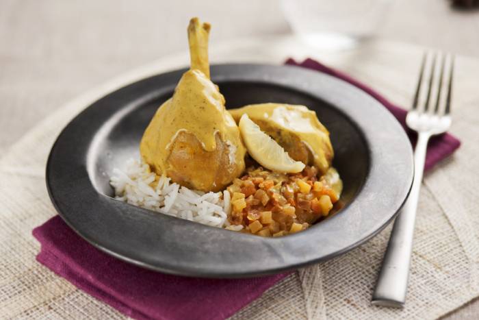 Pollo al curry con arroz basmati