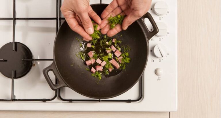 Utiliza el hinojo para aromatizar tus salsas