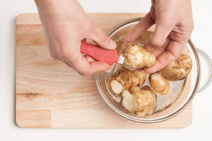 Cómo limpiar el topinambur