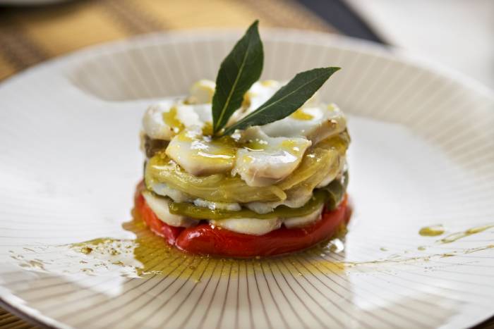 MIlhojas de bacalao y verduras asadas