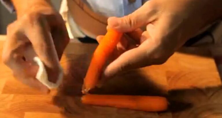 Pelar hortalizas pequeñas