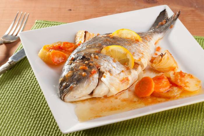 Dorada al horno con verduras