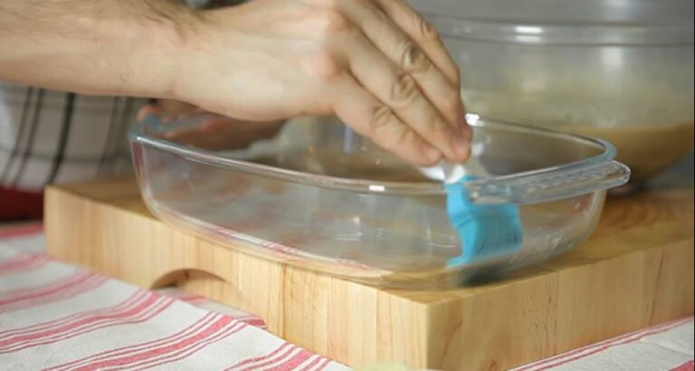 Utiliza un molde de cristal para los pasteles