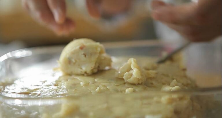 Que no se peguen las croquetas a tus manos