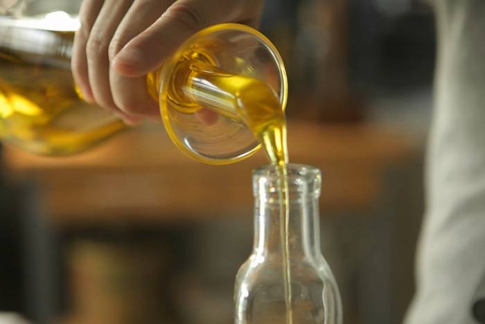 Prepara un aceite aromatizado