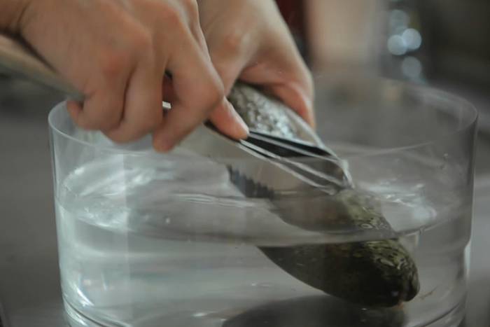 Limpiar los pescados en un momento