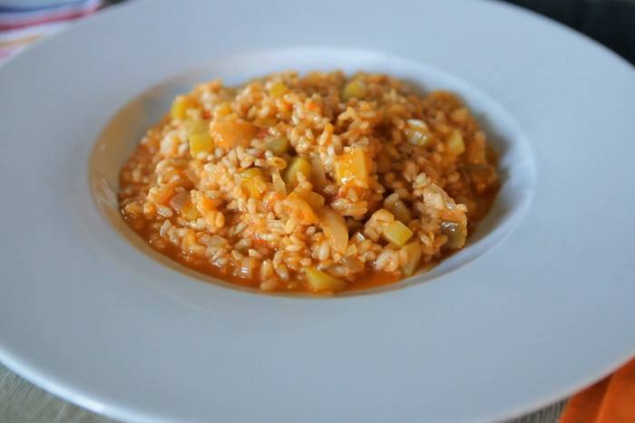 Arroz integral con puerros y calabacín