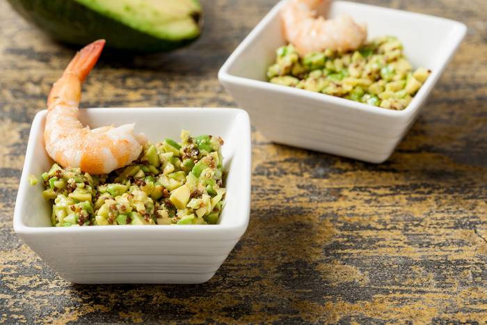 Tartar de aguacate con gambas
