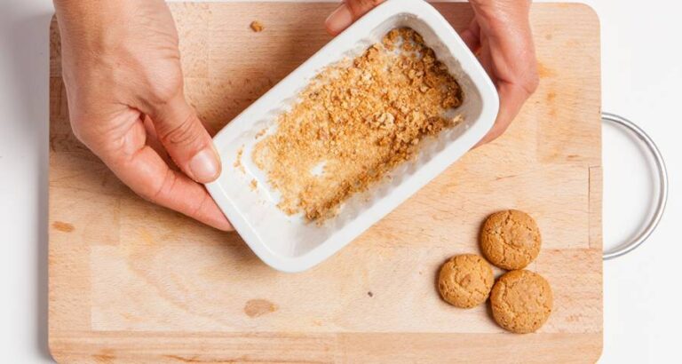 Crear una base crujiente para tus pasteles